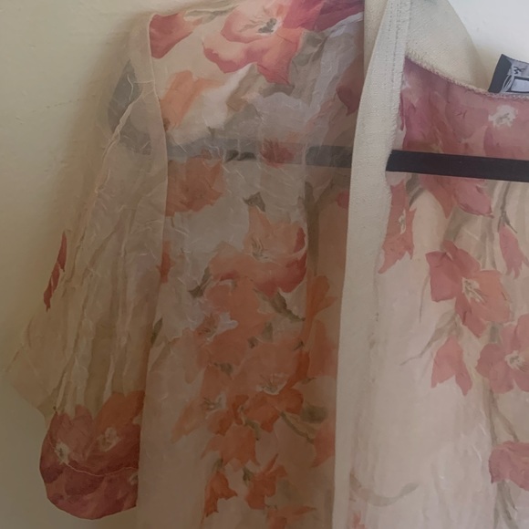 Pink Sheer Floral Kimono - Picture 2 of 4